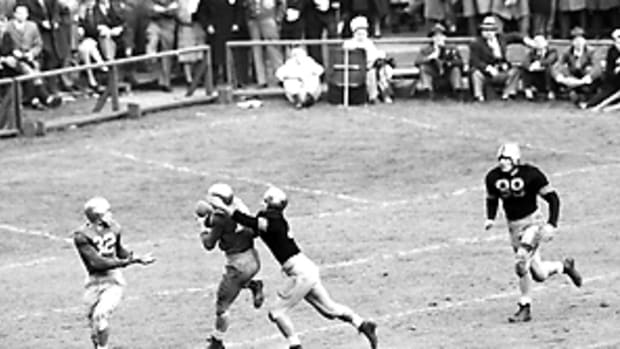 army-notre-dame-p1.jpg